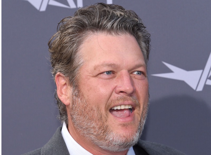 Blake Shelton SOLO On Red Carpet, SNUBS Gwen Stefani’s No Doubt Reunion Amid ‘The Voice Exit Rumors!