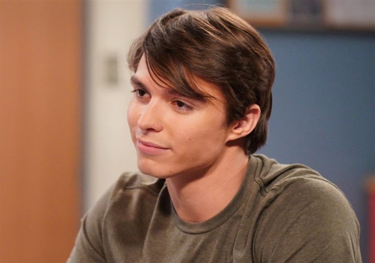 General Hospital Spoilers: Does A Turtle Dove Tracking Device Save Spencer's Life?