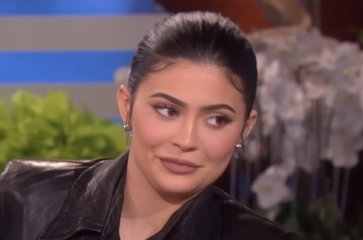 Kardashian Fans Think Kylie Jenner Has Been Dropping Clues She's SINGLE