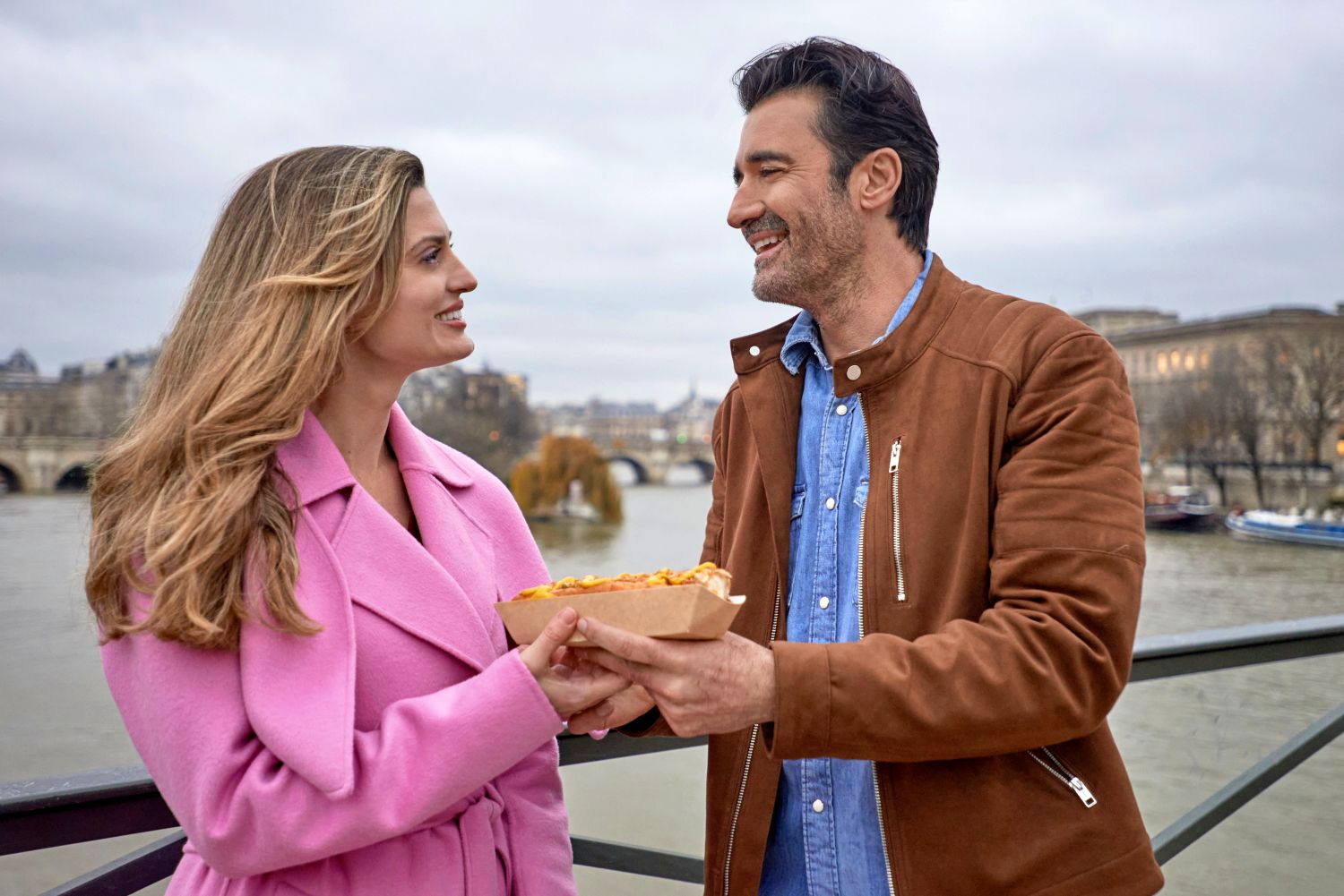 Crimes of Fashion: Killer Clutch on Hallmark Movies & Mysteries