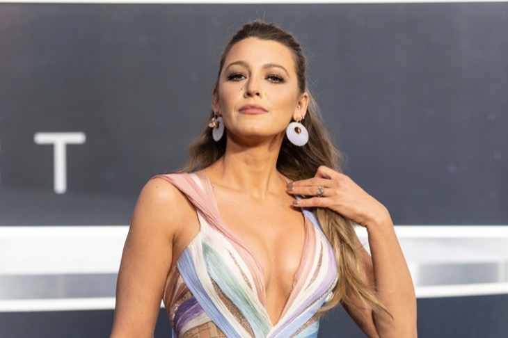 Blake Lively Pictured Kissing Justin Baldoni On It Ends With Us Set