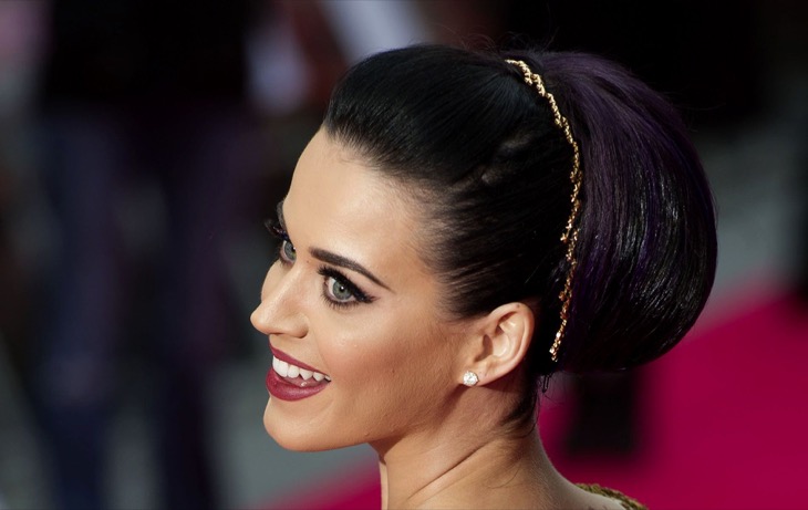 Katy Perry Uses New Gig To Hide Pregnancy?