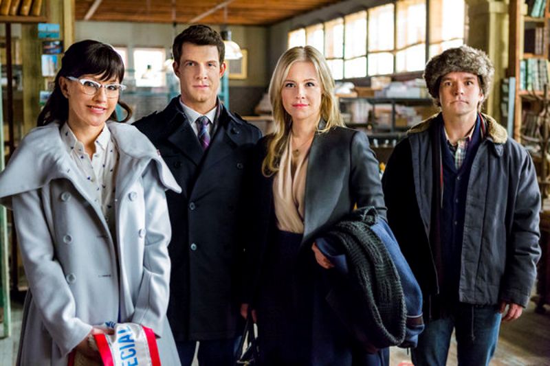 Signed, Sealed, Delivered stars Crystal Lowe, Geoff Gustafson 