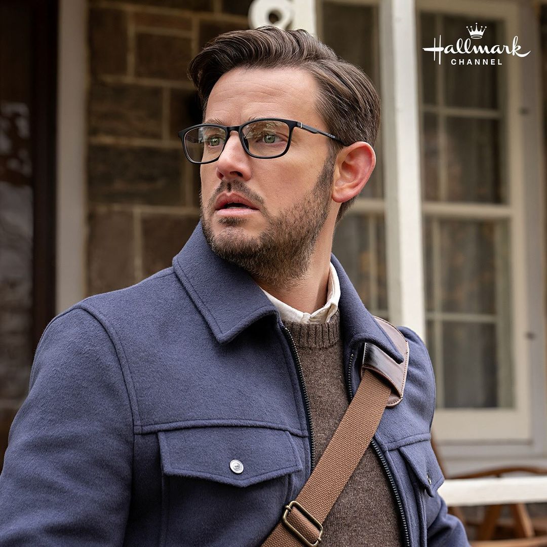 Evan Williams as Elliott in The Way Home on Hallmark