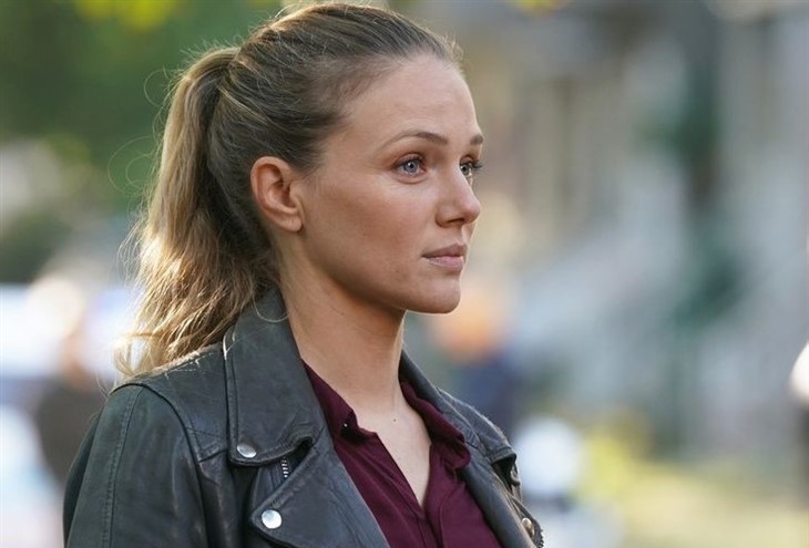 The Real Reason Tracy Spiridakos Left Chicago PD