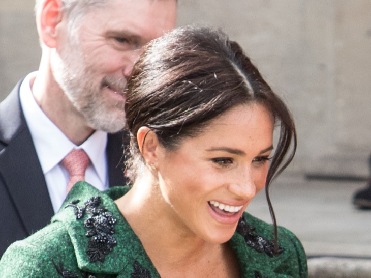 Women Are Begging Plastic Surgeons For Meghan Markle's Face, Is Something Wrong With Them?