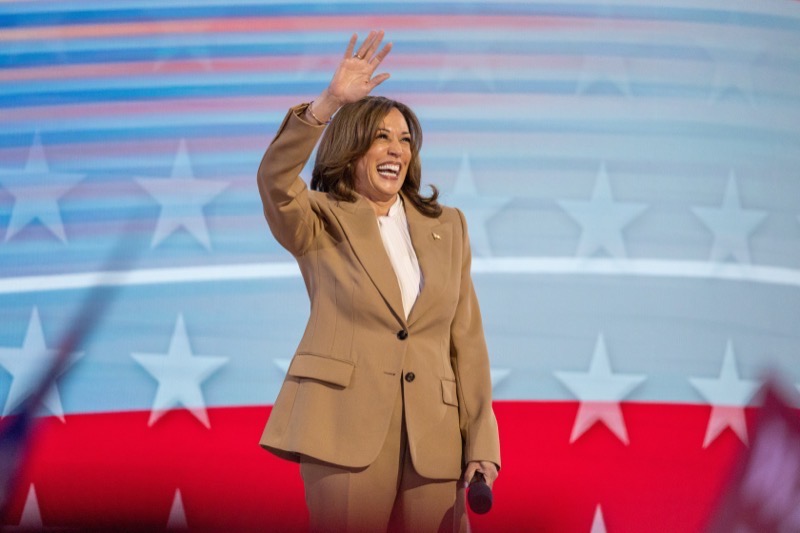 Kamala Harris Slammed For Taking Time Off Work And Going On Vacation To Hawaii