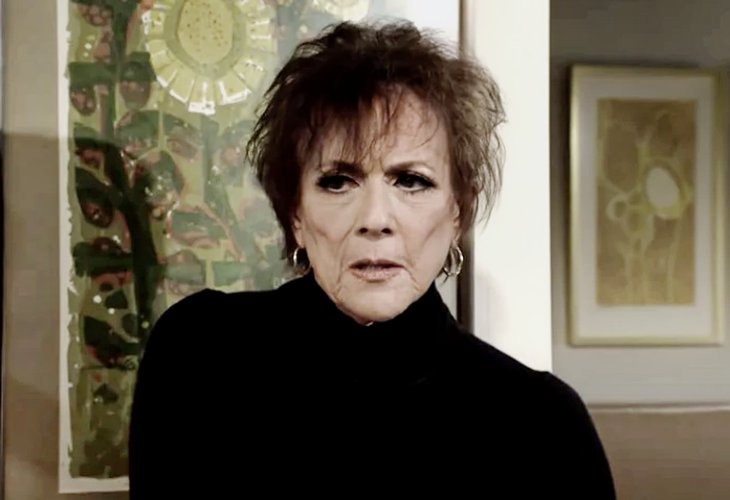 The Young And The Restless Spoilers: How Jordan's Kidnapping Of Claire Shatters Kyle's Love Life In A Text Message!