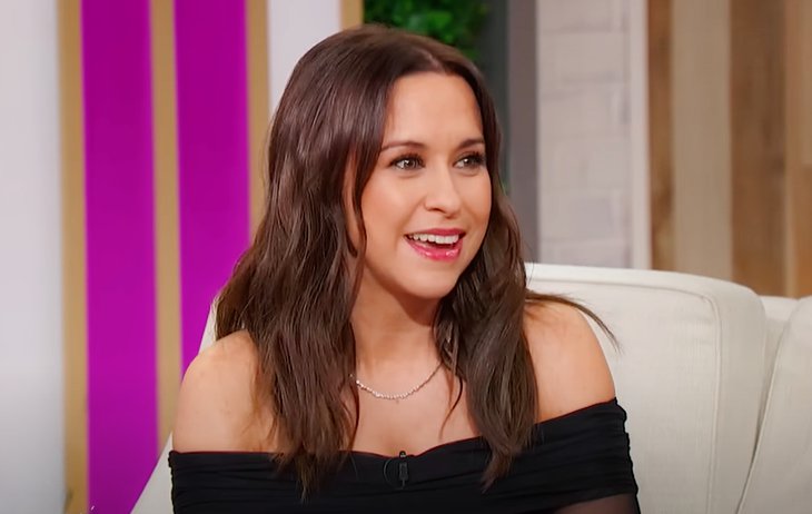 Lacey Chabert Expands Partnership With Hallmark Channel – Launching Exclusive Product Collection + Series Renewal