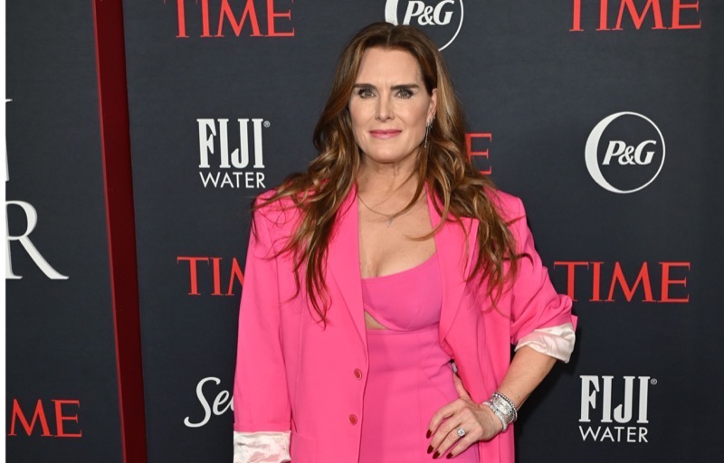 Brooke Shields Recalls Confusing Her First Wrinkle With Dust Staining the Camera Lens