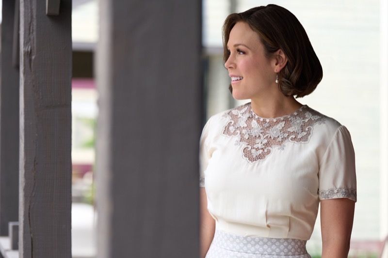 WCTH Erin Krakow Shares Heartfelt Updates with Hearties Amidst The Historic LA Wildfires