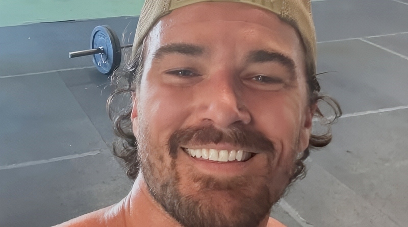 Bachelorette Hannah Brown Fiance Adam Woolard