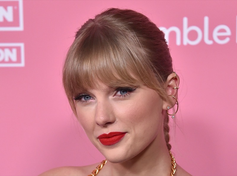 Taylor Swift Doesn't Appreciate Being One Of “Khaleesi” Blake Lively's Dragons