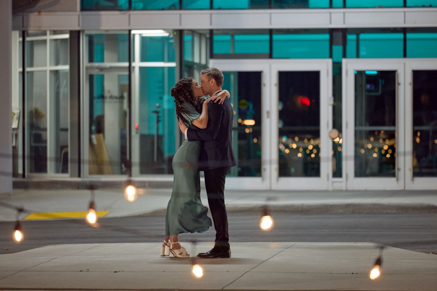Hearts Around the Table: Kiki's Fourth Ingredient on Hallmark