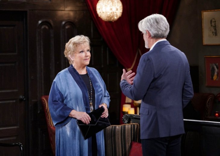 Y&R' Early Week Spoilers March 24-28: Traci’s Imposter Theory, Phyllis & Billy’s Investigation