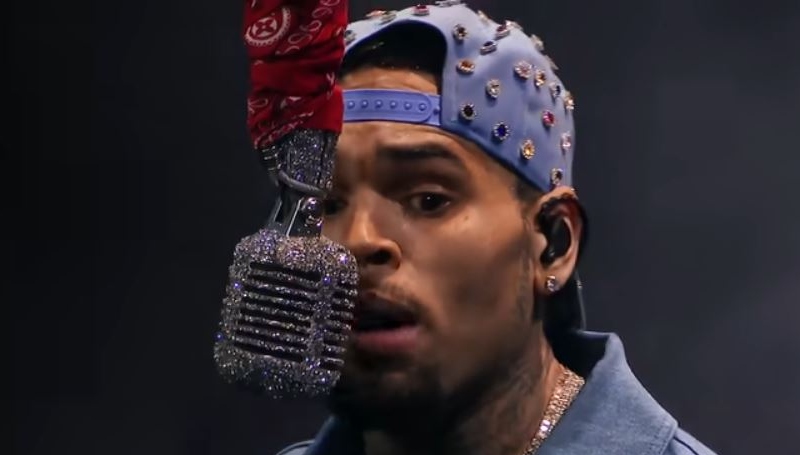 Chris Brown in his Residuals video - YouTube