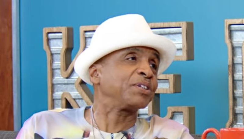 Michael Sumler Interview - Kelly Talk Show - YouTube