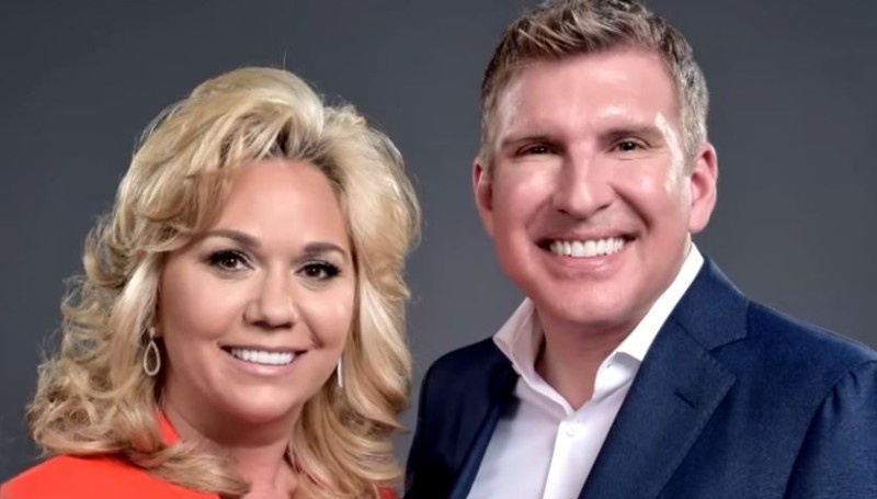 Todd and Julie Chrisley On Entertainment Tonight - YouTube