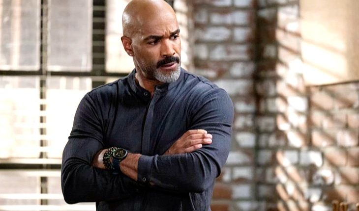 Curtis Ashford (Donnell Turner)