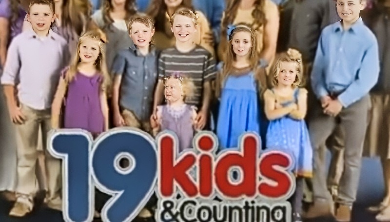 Duggar family on 19 Kids and Counting - TLC via Amazon Prime - YouTube
