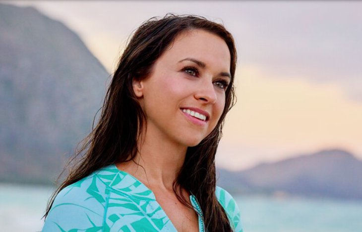 Hallmark Movies Spoilers: Discover The Surprising ‘Halloweentown’ Twist In Lacey Chabert’s ‘Haul Out The Holly 3