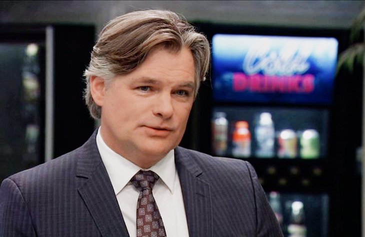 General Hospital Spoilers: Ezra Tampers With Mayoral Election, Laura Out as Mayor?