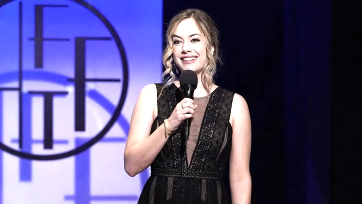 The Bold and The Beautiful: Hope Logan’s (Annika Noelle)