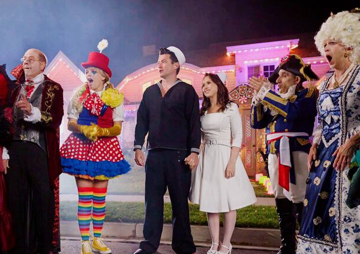 Lacey Chabert Reveals Secrets Behind Hallmark’s “Haul Out the Halloween” — Tricks and Treats Unveiled