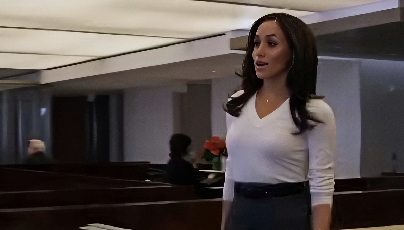Meghan as Rachel In Suits - Peacock - YouTube