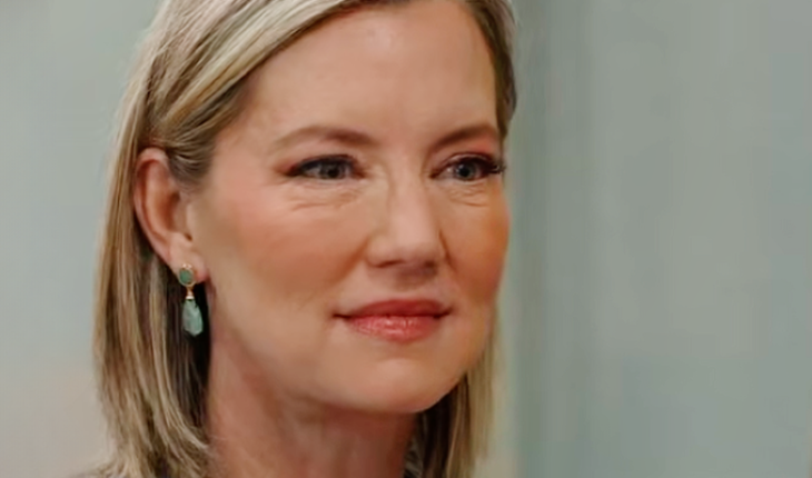 Nina Reeves (Cynthia Watros)