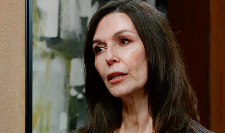 Anna Devane (Finola Hughes)
