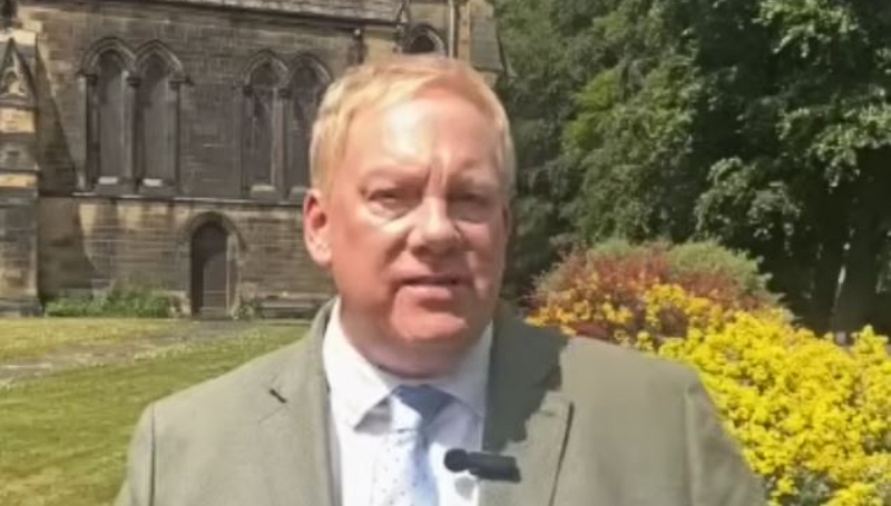 Sean suggests orchestrated media attack on William - Daily News Headlines- YouTube