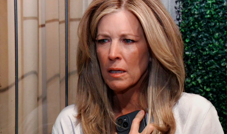 Carly Spencer (Laura Wright)