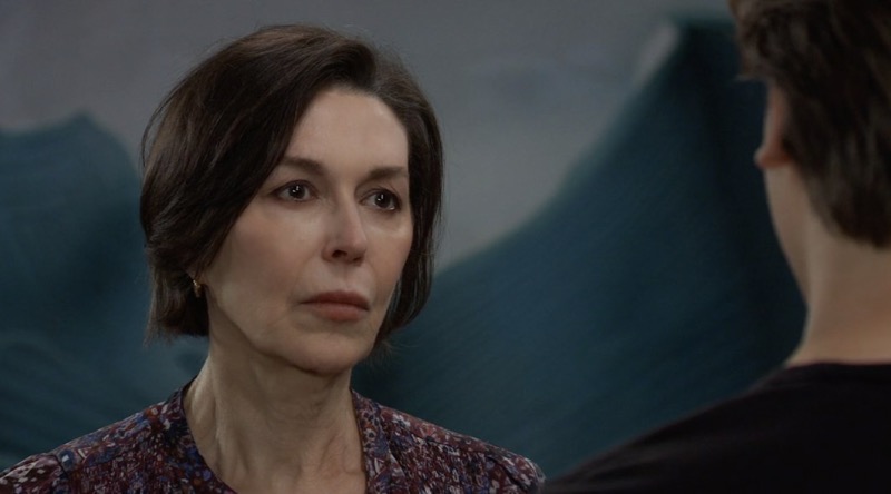 'General Hospital' Recap Wednesday, July 8: Peter Terrorizes Anna, Carly Defies Sonny & Lucas' Bombshell
