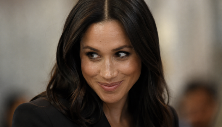 Meghan-Markle-Sneaky (1)