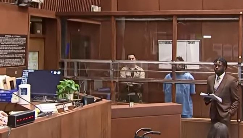 Pleading not guilty in court - via KTLA 5 - YouTube