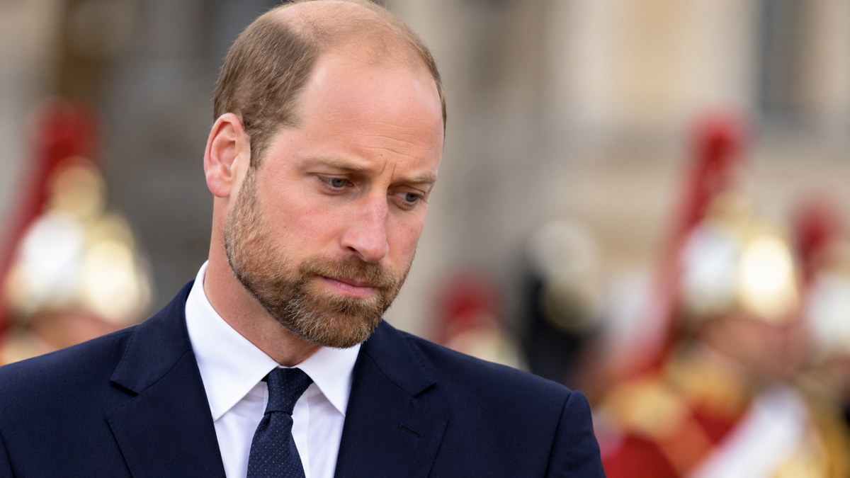 New Photo Leaves Prince William In Shame At Royal Engagement