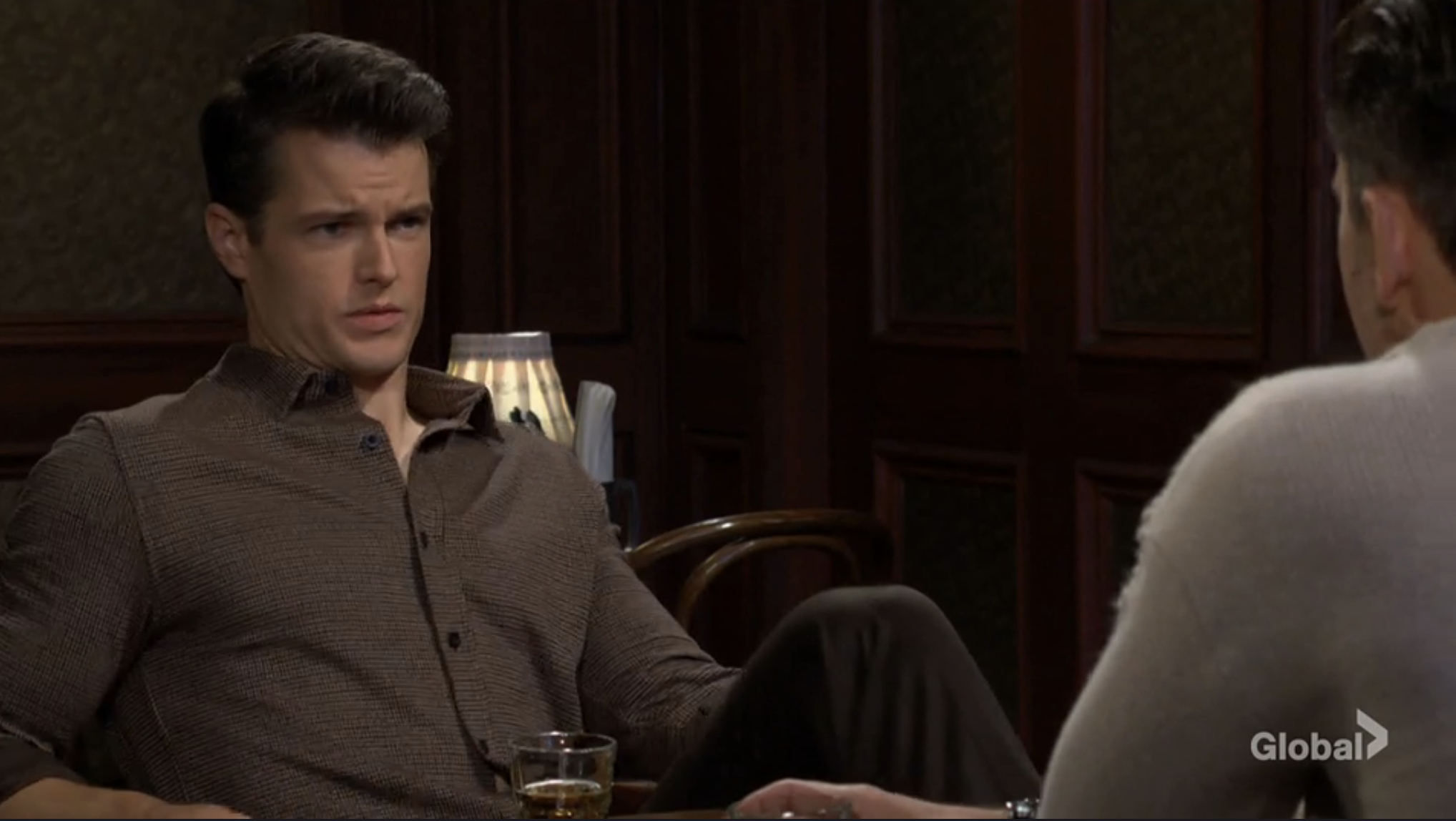 Y&R Day Ahead Recap Wednesday, October 28: Claire’s Dirty Blackmail, Phyllis Declares War & Kyle’s London Cover Blown